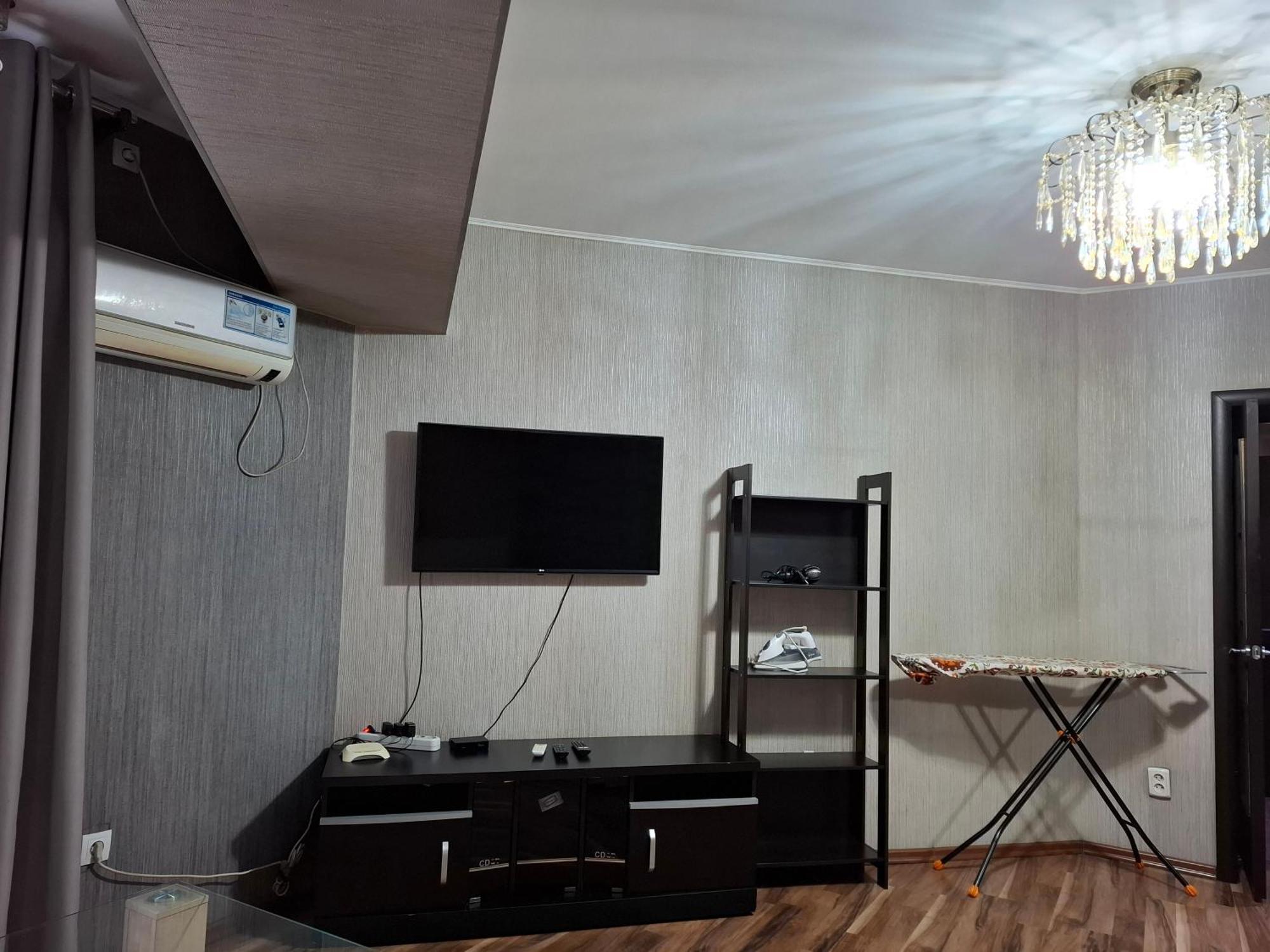 Apartment in street Kievskaya 49 Bishkek Bagian luar foto